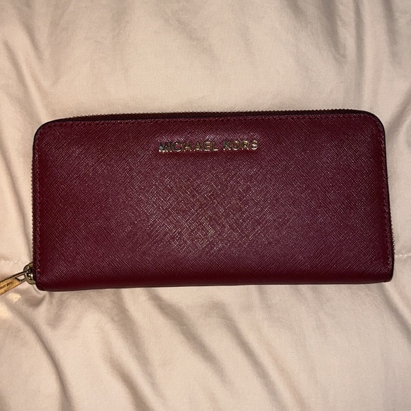 MICHAEL KORS Jet Set Tote Bag and Matching Wallet - Picture 11 of 16